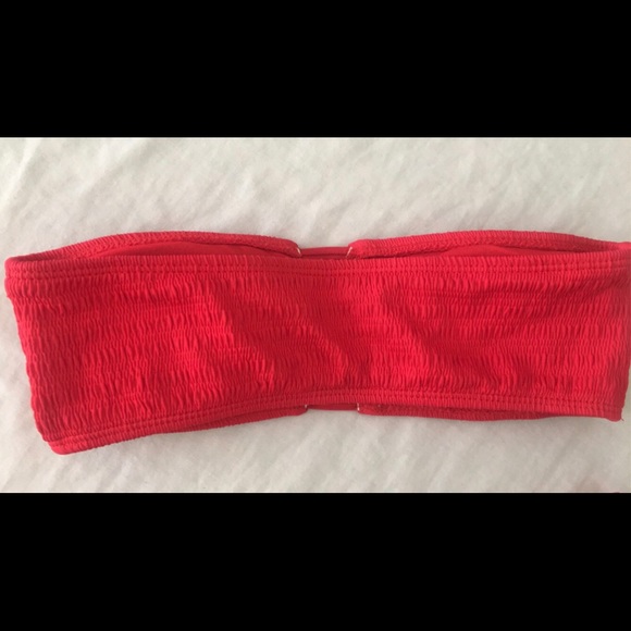 red strapless bikini - Picture 5 of 7